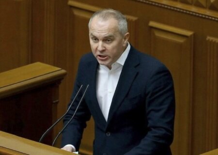    Вечно выгодный ченч: предательство вместо патриотизма