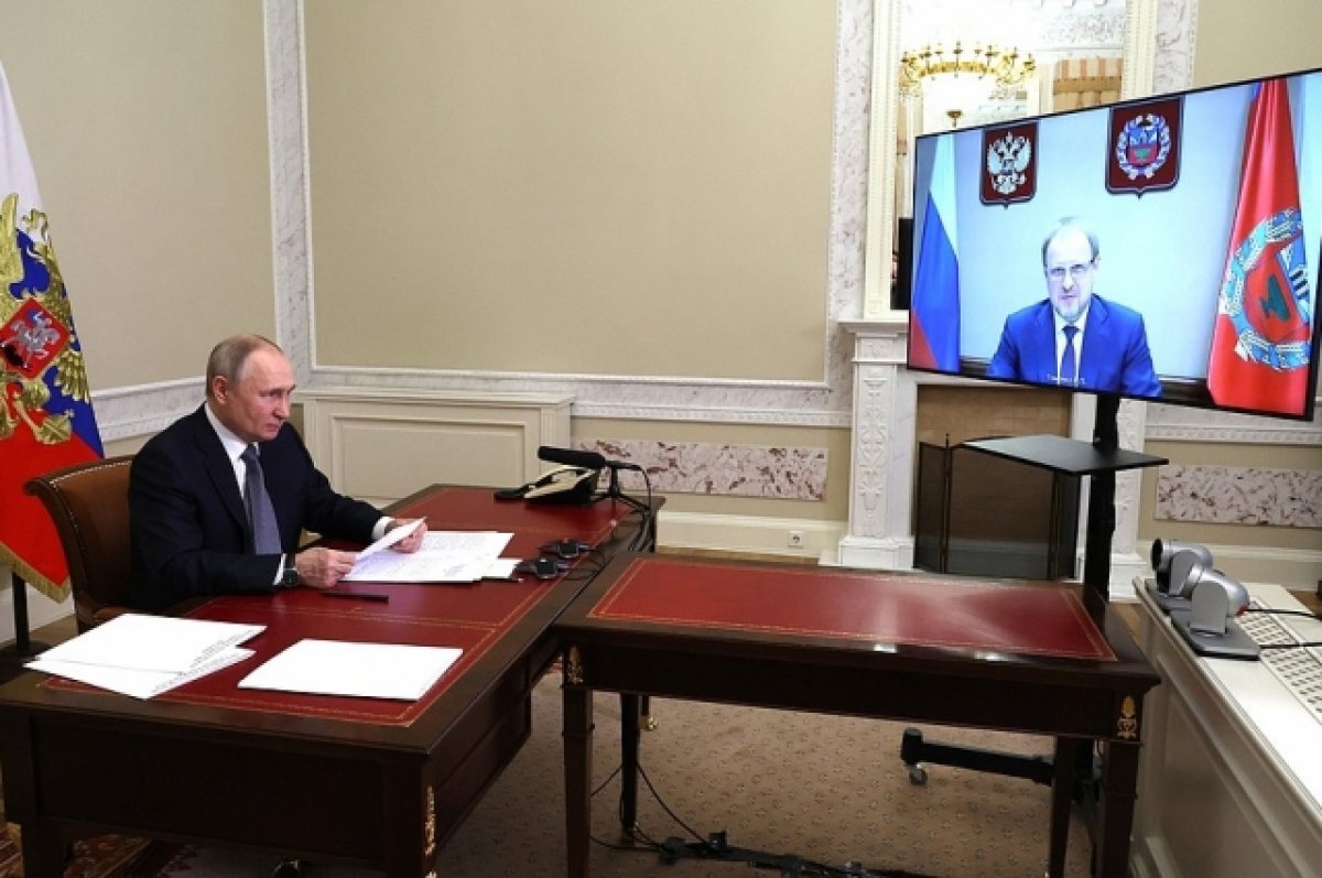    Губернатор Алтайского края рассказал президенту о главных направлениях развития региона в различных отраслях.