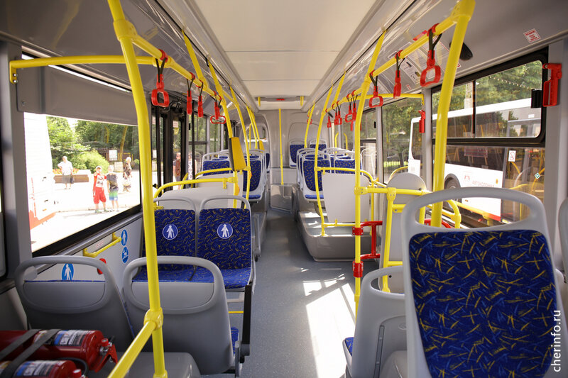    Четыре автобуса № 2, 7, 9 и 18 будут развозить череповчан после праздничных концертов "Живет Победа в поколениях", которые пройдут 5 и 6 мая