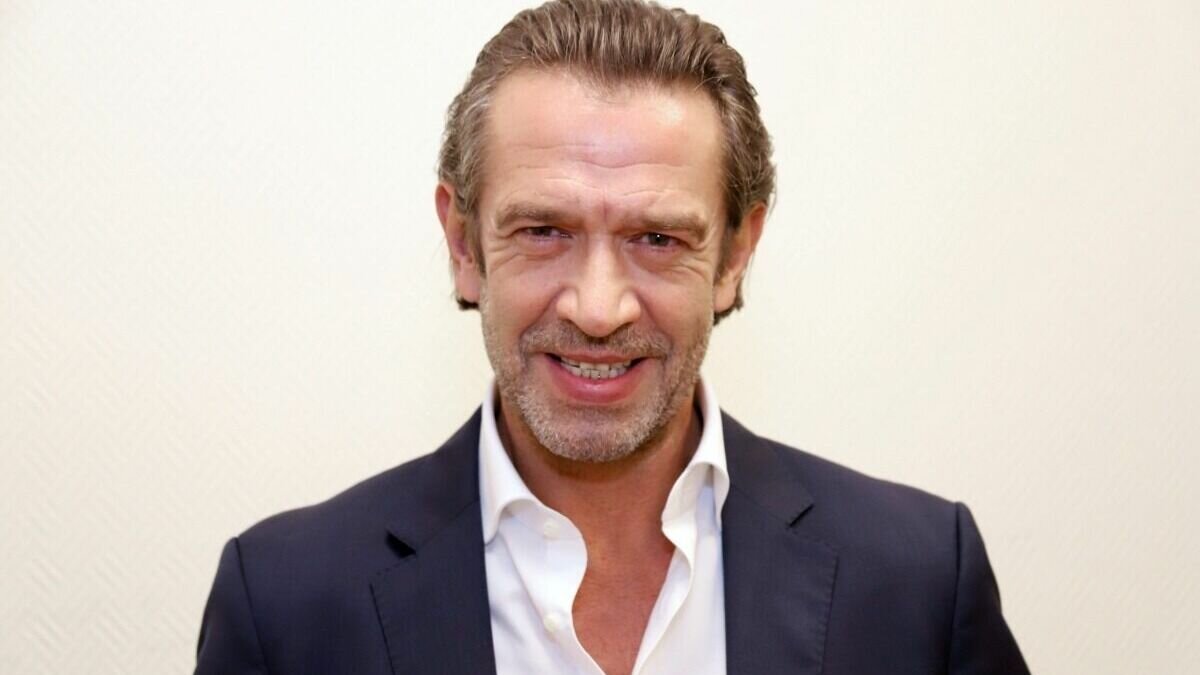     В Киеве считают, что артист "посягал на территориальную целостность" Украины.