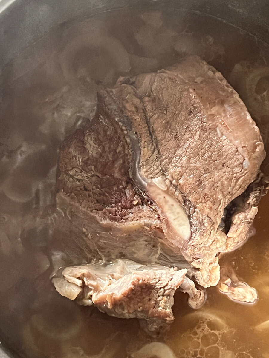 Мясо после заливки воды