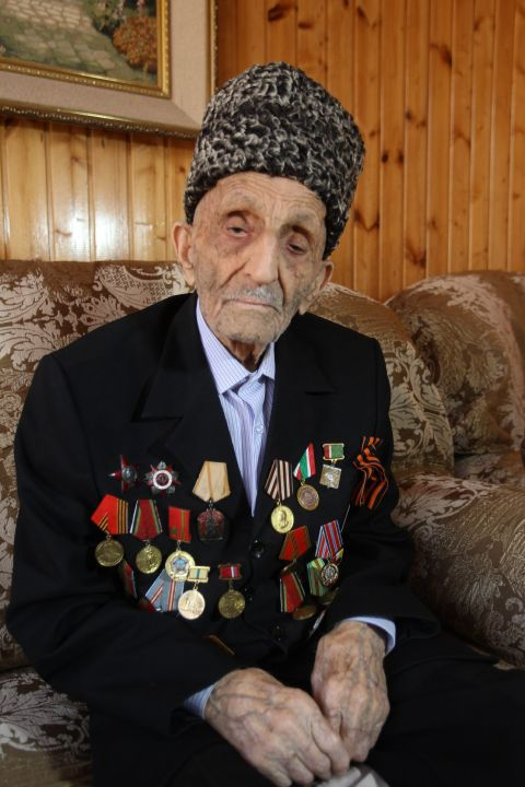 Вайнах ветераны. Юнус Абдулшаидов. Алимхаджиев Мурад. Алимхаджиев Абдулла Юсупхаджиевич. Фото Юнуса Абдулшаидова в молодости.