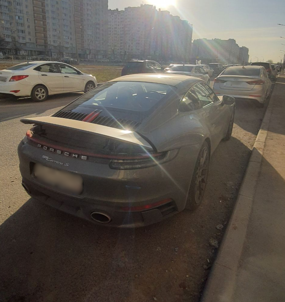 Сегодня мы расмотрим машину Porsche 911. Его + и -, Стоит ли его брать в 2023 году?