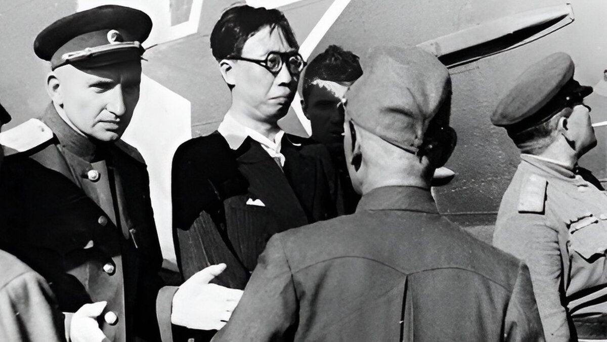    Плененный император Пу И