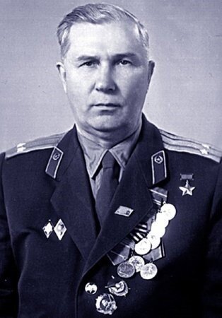Василий Григорьевич Миловатский📷     Улица и школа №36 в Волжском носят имя Василия Миловатского. Чем он известен?
