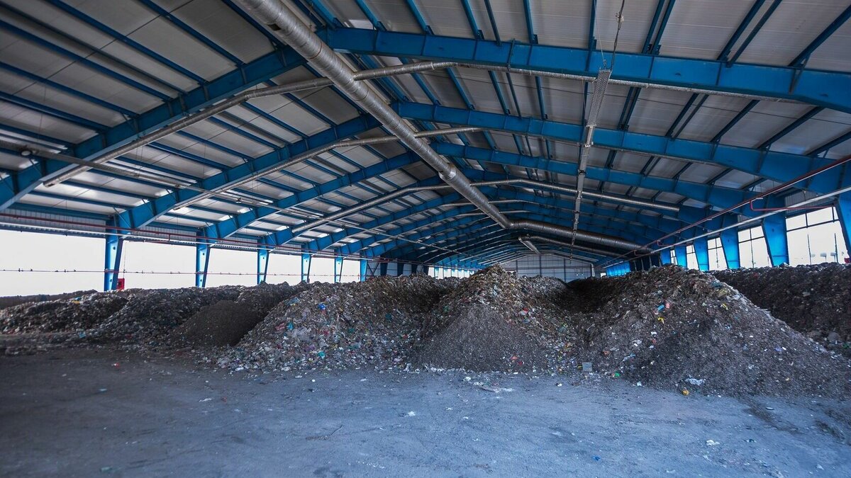     Российский экологический оператор направит 4,4 млрд рублей на возведение комплекса по переработке ТКО «Волхонка» в Санкт-Петербурге. Средства на строительство получены от размещения ценных бумаг, выпуск которых одобрил Банк России.