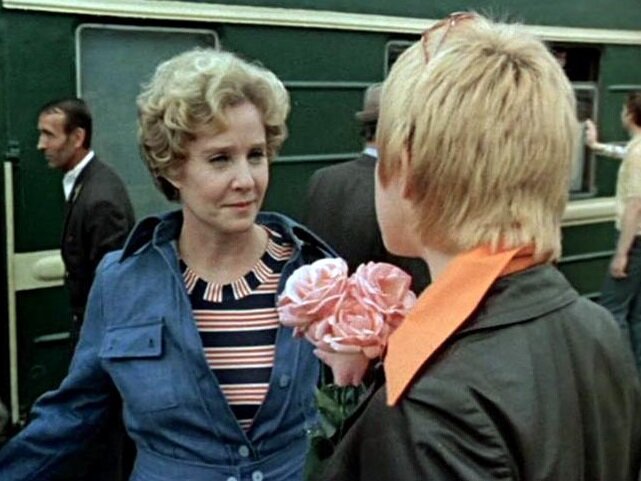 Кадр из фильма «Вам и не снилось» (1981). Скриншот. 