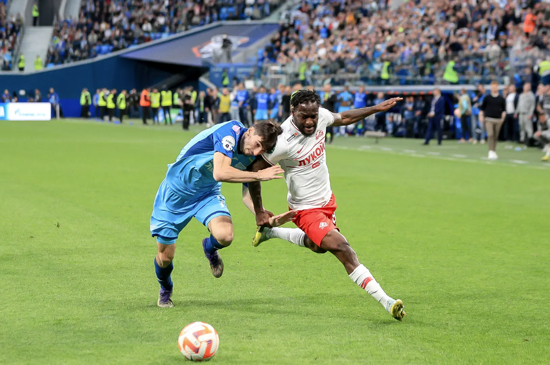 Футболисты зенита. Футболисты зенита. Футбольная команда зенит. Фк цска - фк зенит 2022. Зенит фото.