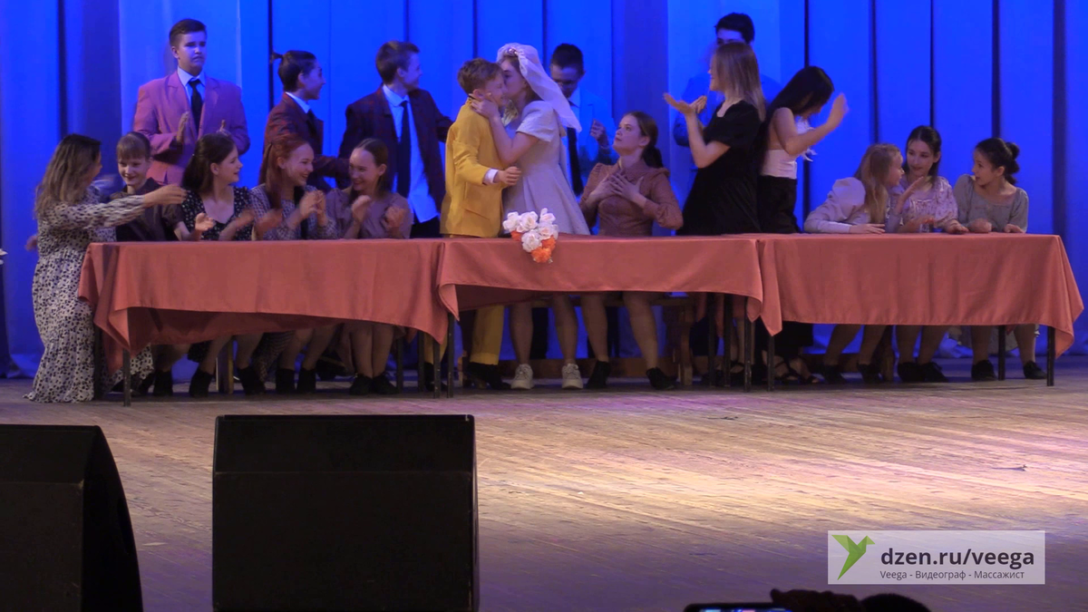 "Горько!" - студии эстрадного танца "Джаз-Импровиз". 