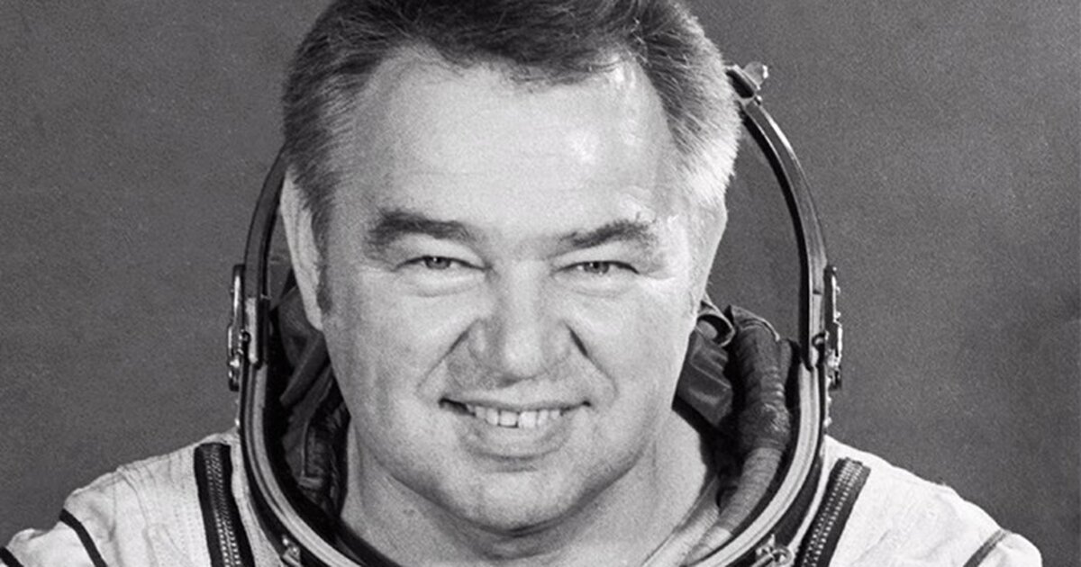 Георгий Михайлович Гречко - советский космонавт (бортинженер) 25 мая 1931, Ленинград, СССР — 8 апреля 2017, Москва, Россия). Источник фото:https://www.m24.ru/b/d/nBkSUhL2hFEgmsuyIL6BrNOp2Z318Ji-mifGnuWR9mOBdDebBizCnTY8qdJf6ReJ58vU9meMMok3Ee2nhSR6ISeO9G1N_wjJ=BW_2xpy9qisFh_fk_Yhk3A.jpg