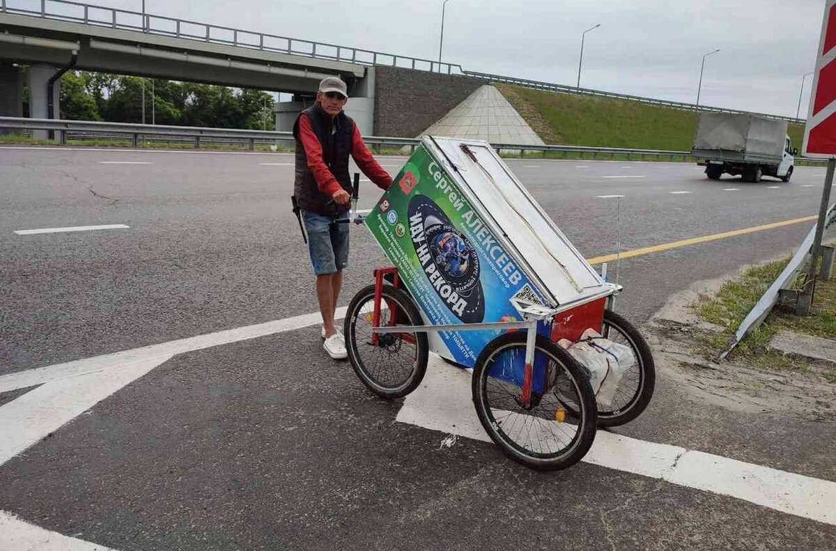 жилищные права инвалидов. выдача подгузников для инвалидов. воронеж работа инвалид. три инвалида на колясках. воронеж инвалид 1 группы.