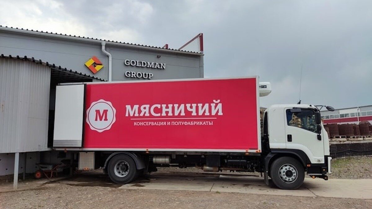     В холдинге Goldman Group, который принадлежит депутату заксобрания Роману Гольдману, продолжают задерживать выплату зарплат — об этом массово сообщают, по всей видимости, работники предприятий. В самом холдинге это отрицают, а в прокуратуре пока не получили документов, чтобы делать выводы.