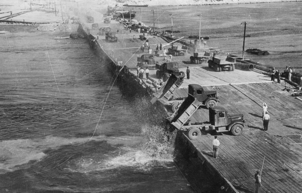    Строительство Каховского водохранилища началось в 1952 году