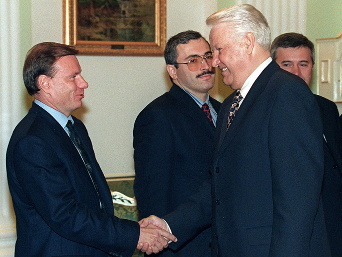 Без поддержки олигархов Ельцин не смог бы стать президентом в 1996 году