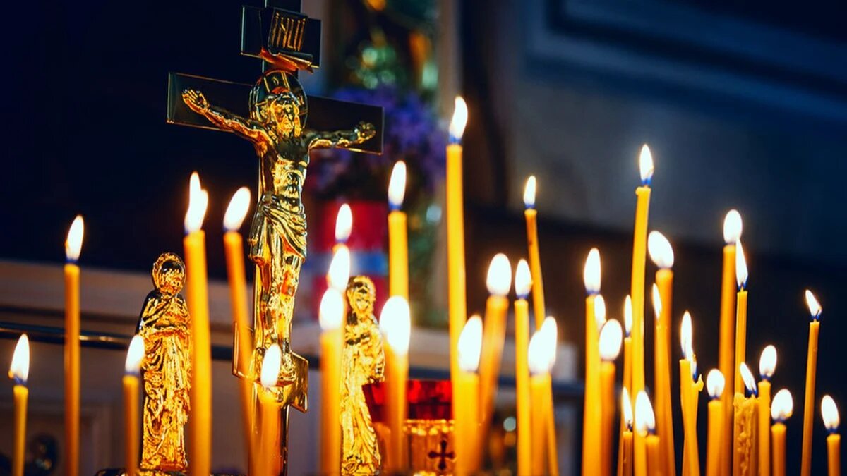 В Отдание Троицы важно обращаться к Высшим Силам с молитвой. Фото: pxhere.com