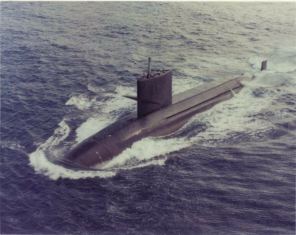 Подводные лодки этого типа стали самыми. USS Barbel SS-580. Подводные лодки типа «Барбел». Дизельная подводная лодка USS Blueback (SS-581). Дизель-электрическая подводная лодка Альбакор.