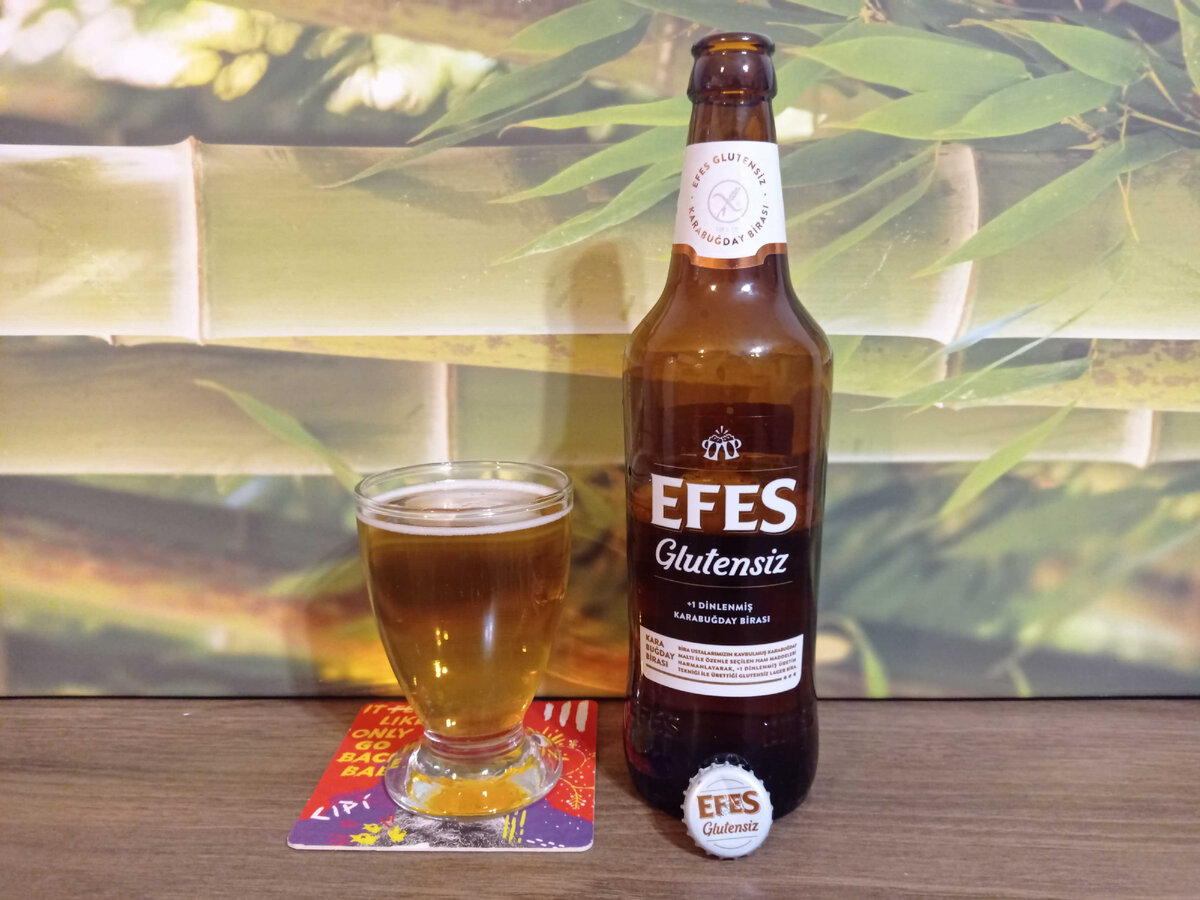 Efes Glutensiz в бокале. Фото автора