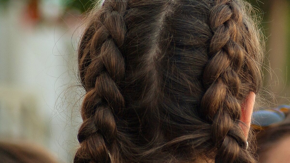 Вот с такими дракончиками можно смело ложиться спать, на утро «голливудская прическа» будет готова