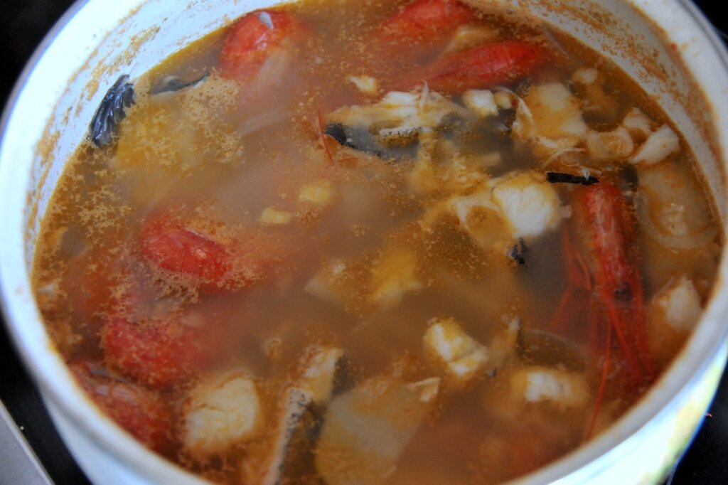 После борща по популярности хемультан делит второе место со щами Суп из морепродуктов (Хэмультан) — это знаменитый корейский суп, который можно назвать острой похлебкой или солянкой из морепродуктов.-2