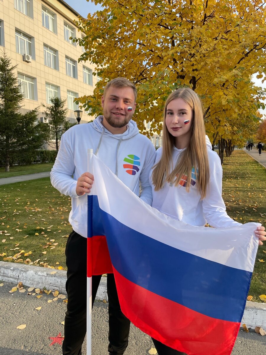 Возле любимого  СГУГиТ