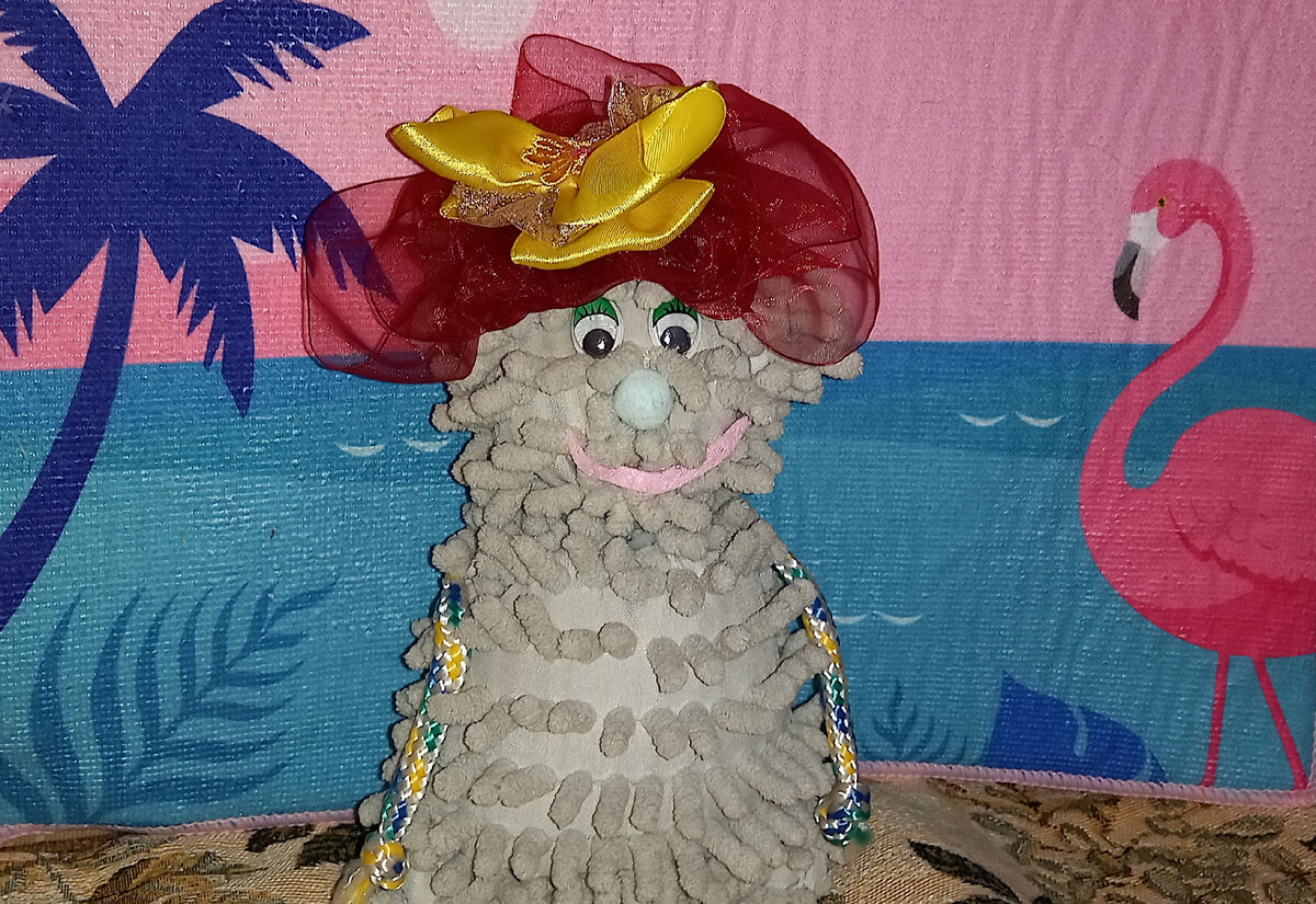 Вот такая феечка у меня получилась. Она улыбается очень задорно.