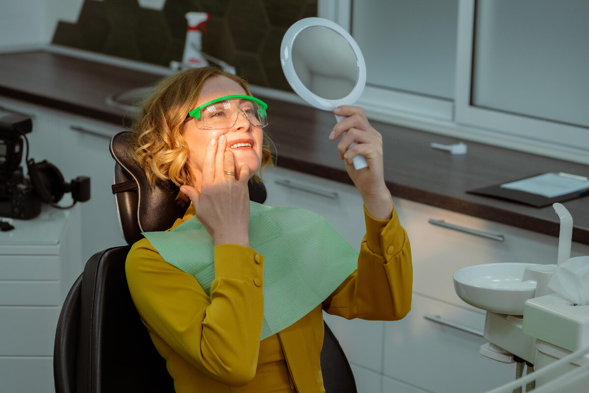 Современная стоматология не стоит на месте — сегодня все процедуры никак не мешают привычной жизни пациентов. 