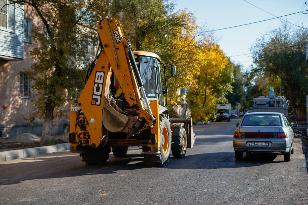    На астраханской улице впервые появится тротуар