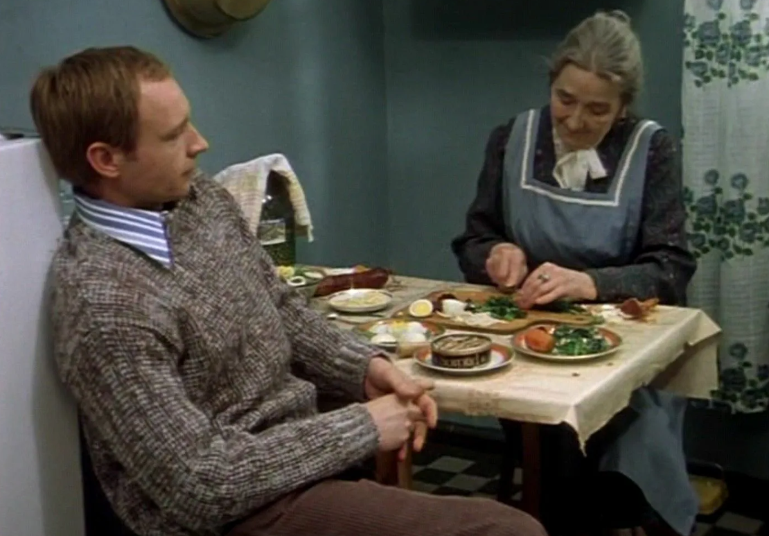 Кадр из фильма "Ирония судьбы, или С лёгким паром"