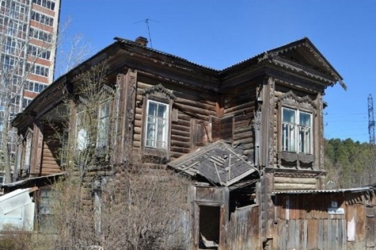    Волонтеры в Томске спасают усадьбу Фуксмана от сноса