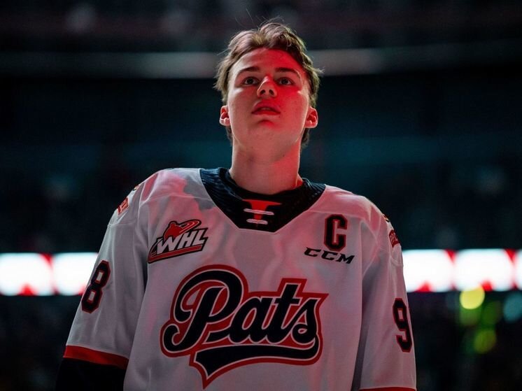     Коннор Бедард. Фото: globallookpress.com