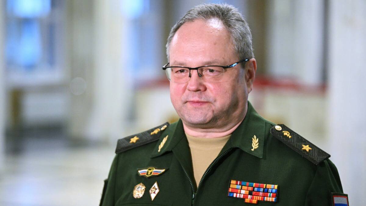    Заслуженный врач Российской Федерации, доктор медицинских наук, профессор, лауреат Государственной премии РФ имени Маршала Советского Союза Жукова генерал-майор медицинской службы Александр Есипов / Фото: Максим Блинов / РИА НОВОСТИ