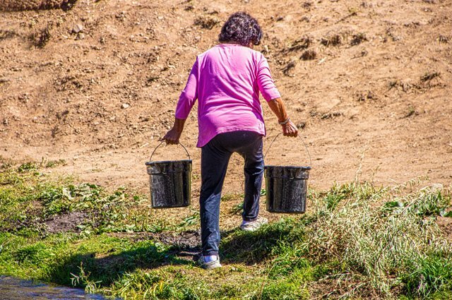    Можно ли пить родниковую, озерную и речную воду?