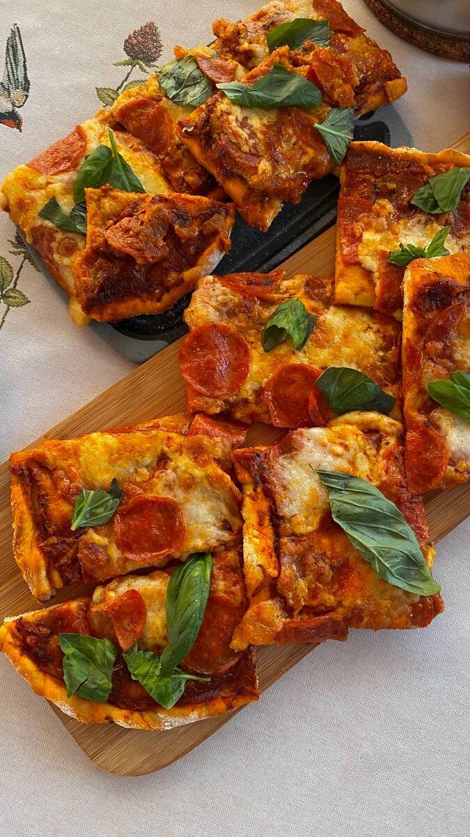 Пицца «Пепперони»: состав и рецепт
