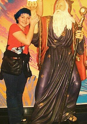 Весёлый хомячок. Ест, пока не спит 