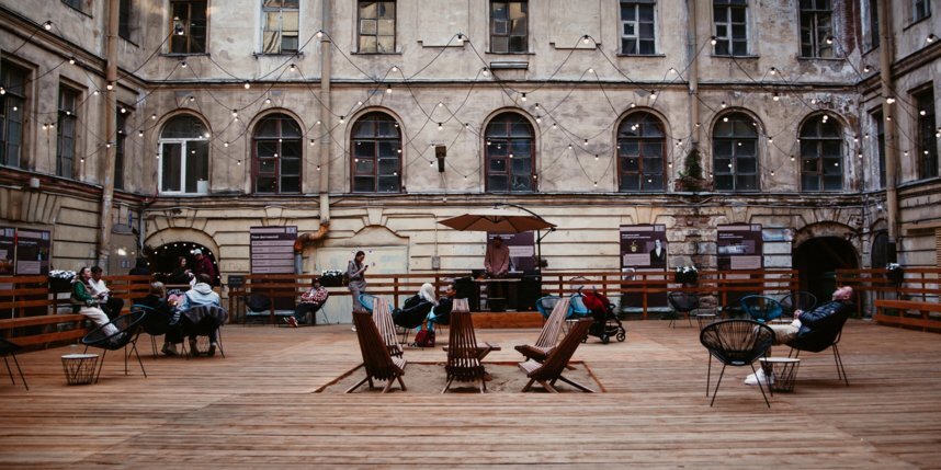    В центре Петербурга открылся ONEGIN DVOR. Фото: vk.com/onegindvor.