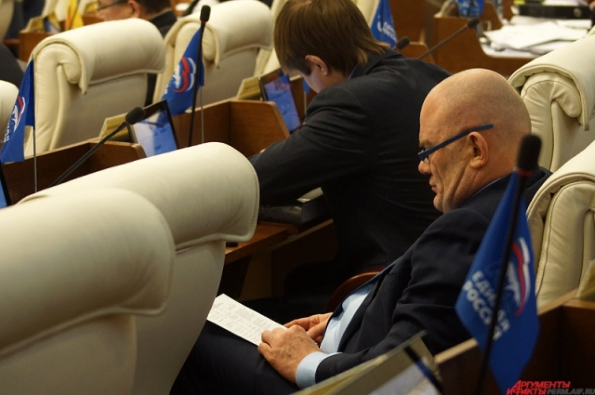    Экс-совладелец «Экопромбанка» Владимир Нелюбин вновь просит об УДО