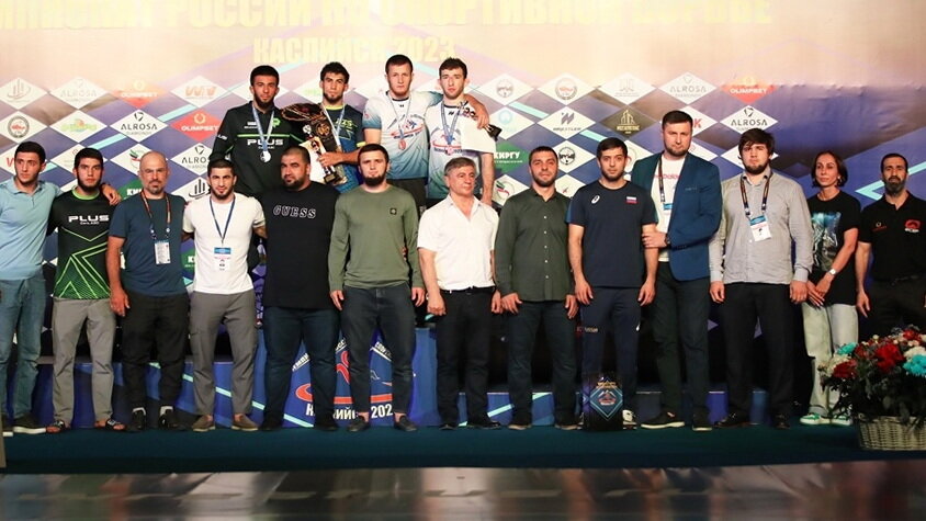    Югорские борцы - в призёрах чемпионата России