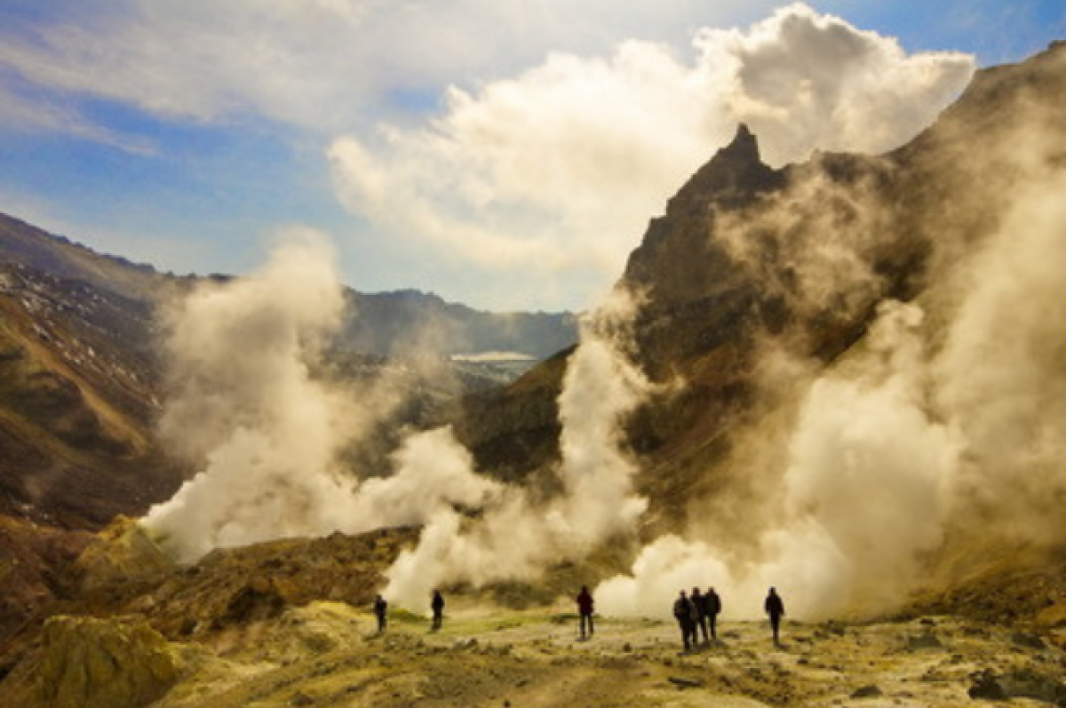    МЧС на Камчатке рекомендовало воздержаться от восхождения на пять вулканов