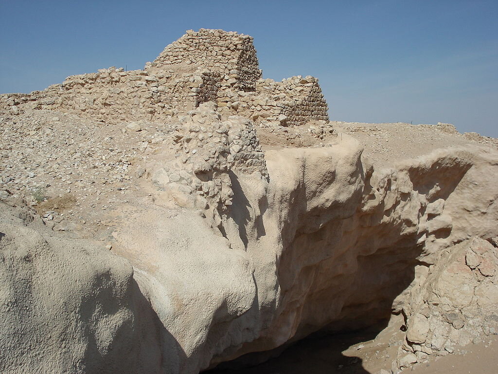 Руины Убара. Источник фото - wikipedia.org, автор фото - user 9591353082/