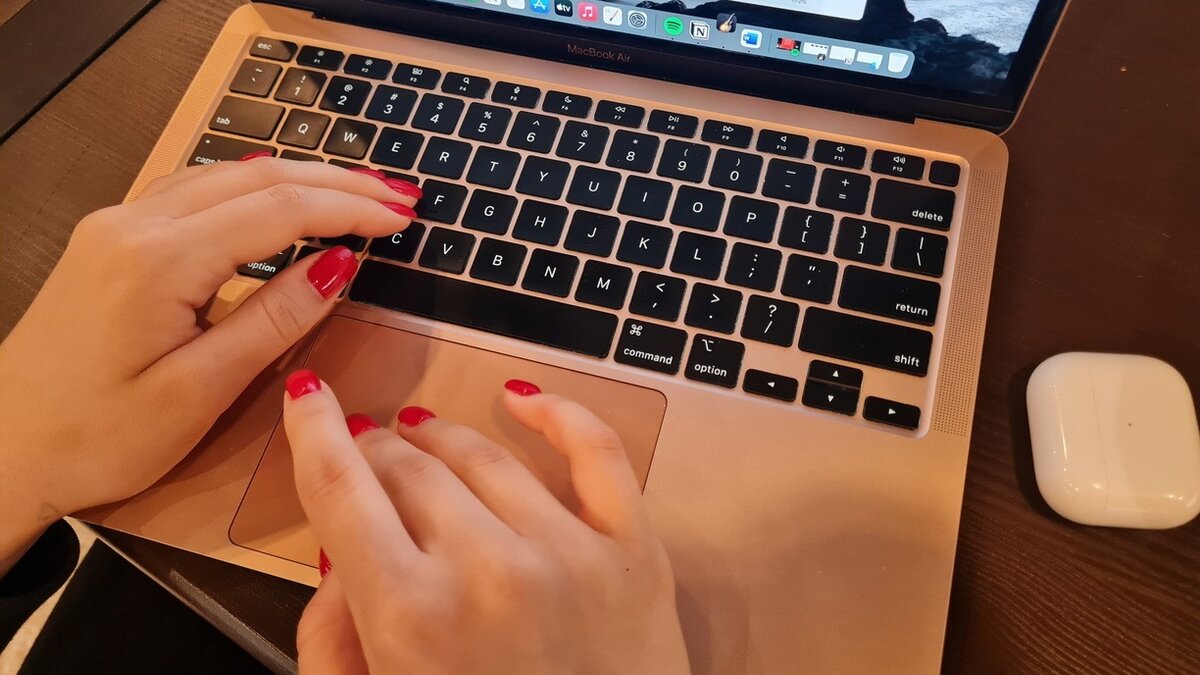     В Модульбанке начал работать новый сервис, который с большой степенью вероятности станет хорошим инструментом для продавцов на маркетплейсах. Через него можно проводить закупки товара в Китае, Турции, Киргизии, Узбекистане.