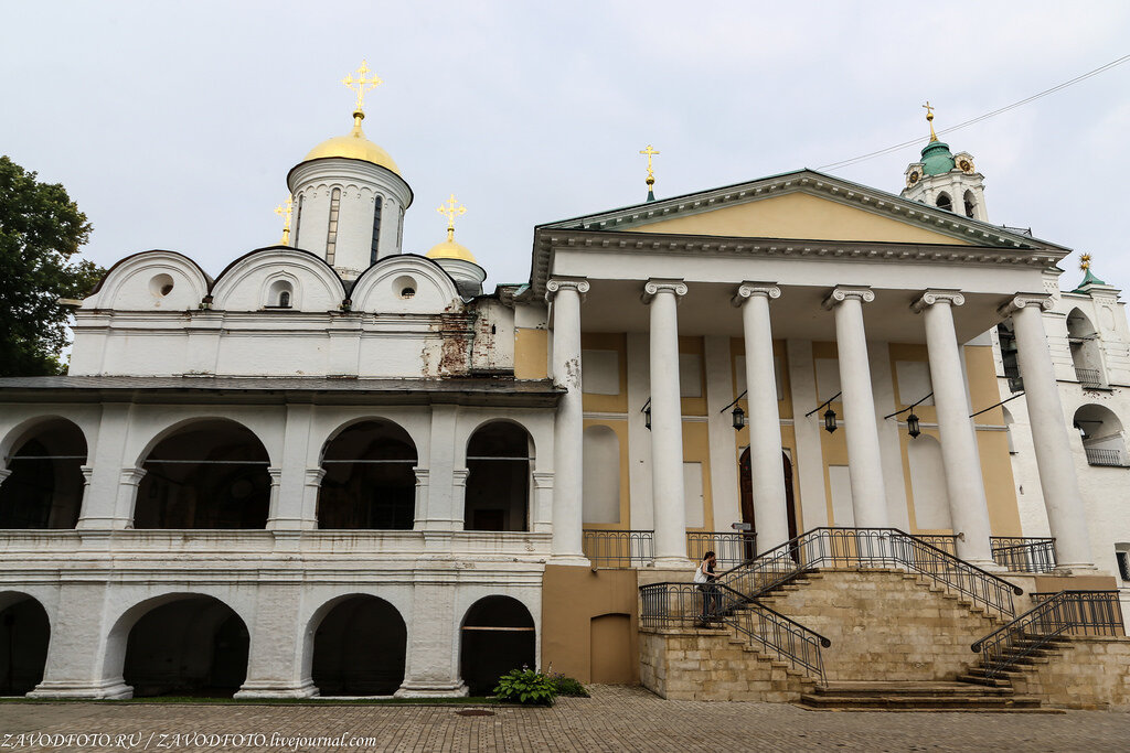 Спасо Преображенский монастырь Ярославль врата