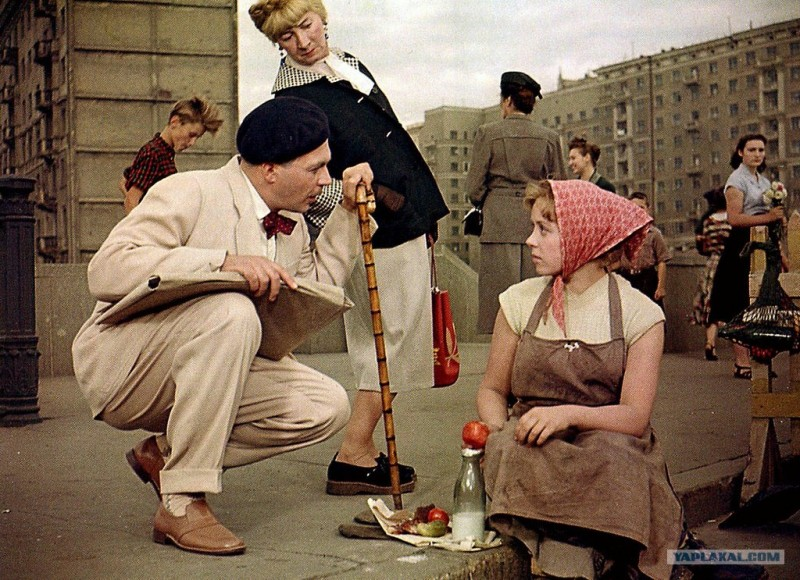 Кадр из фильма «Девушка без адреса».