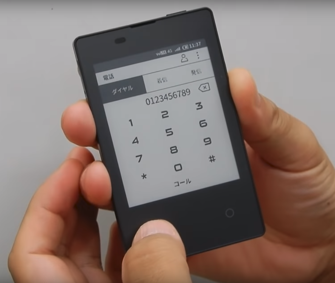 Самый маленький и тонкий смартфон с дисплеем E-Ink (электронные чернила) |  Компот | Дзен