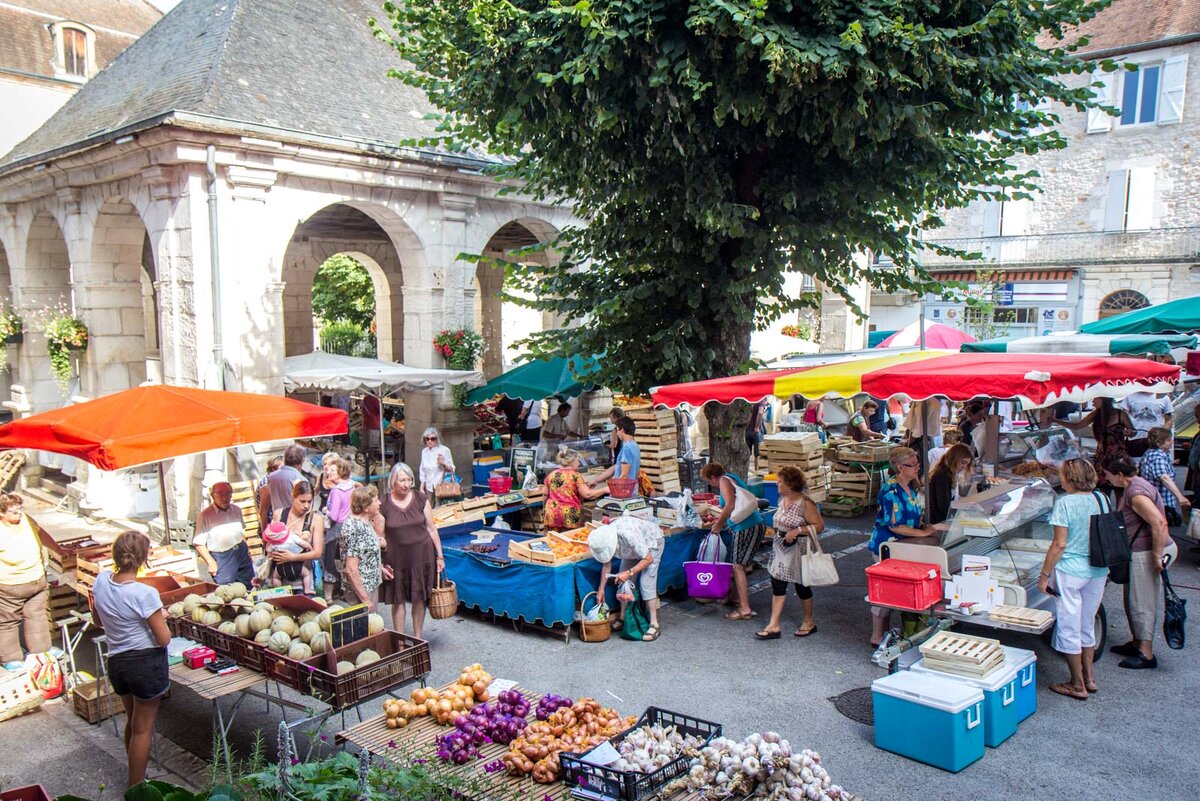 French bazar. Французский рынок. Продуктовый рынок во Франции. Французские базары в. Магазинчики Франция рынок.