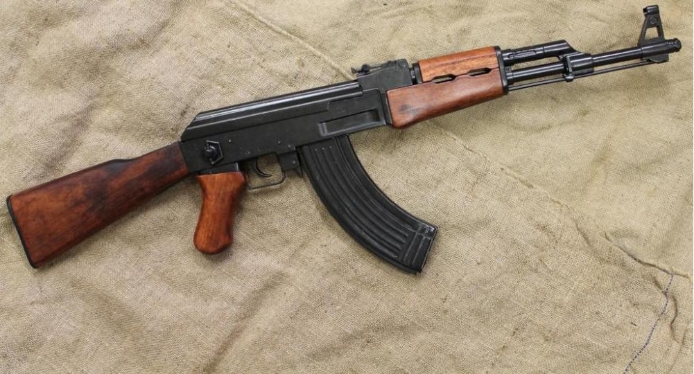 Было выпущено свыше 100 миллионов единиц.