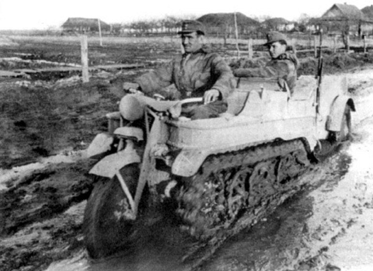 Гусеничный мотоцикл SDKFZ 2