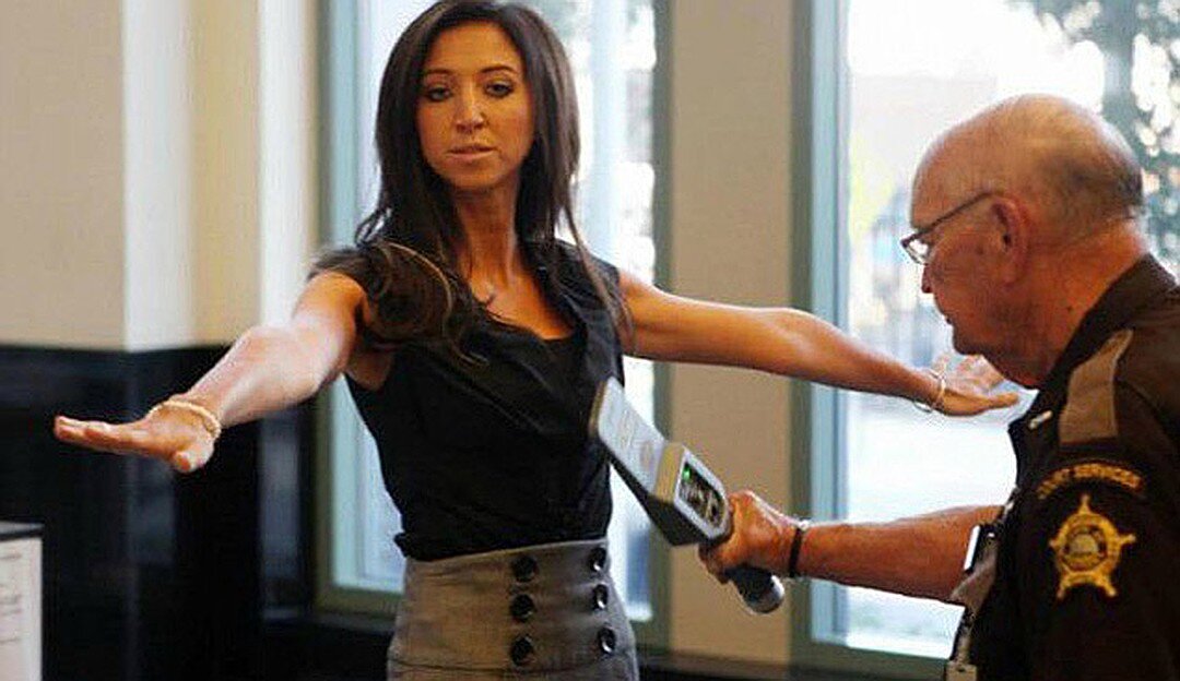 Сара Джонс, 27 лет