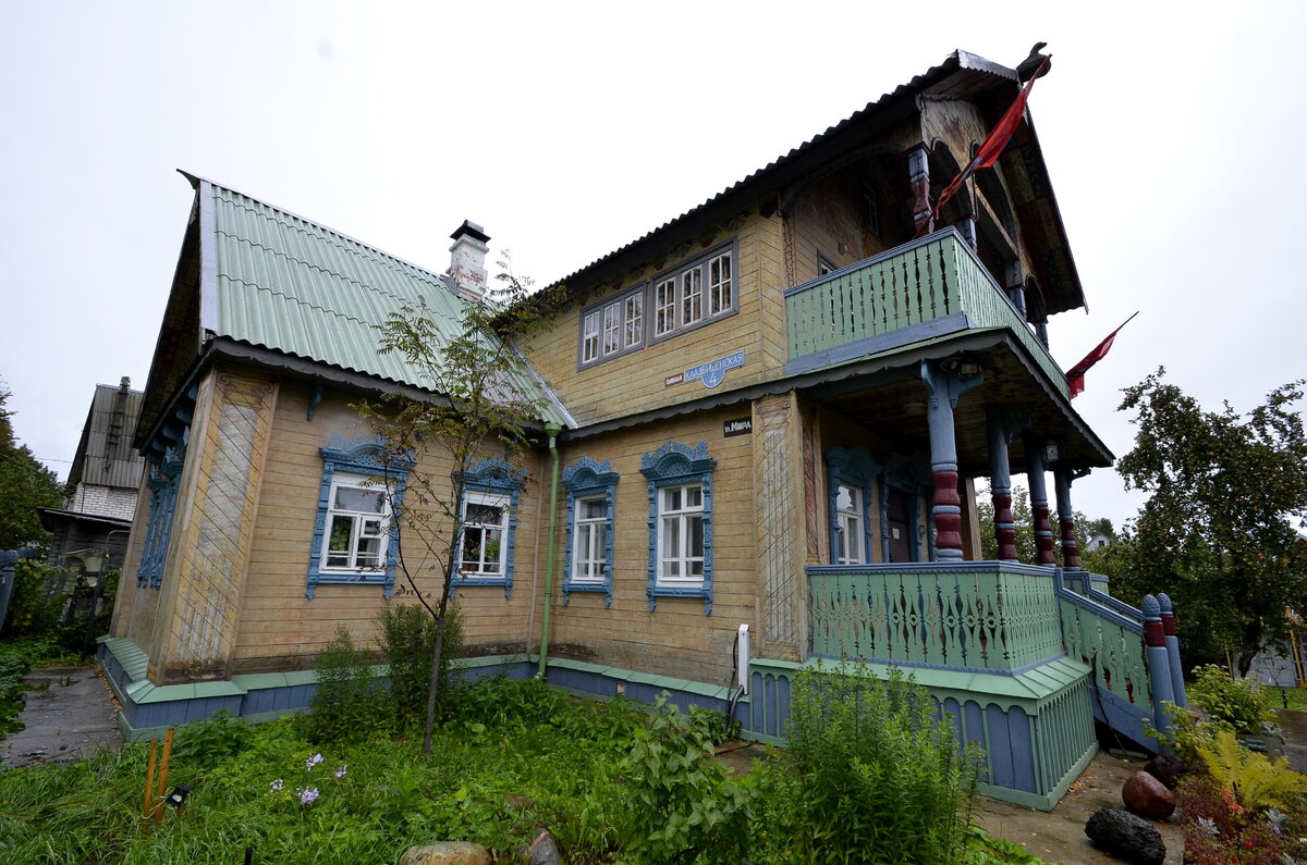 Этот дом в г.Мышкин стал прообразом нашего