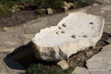 Google foto. Поющий камень по имени "Звонкий"