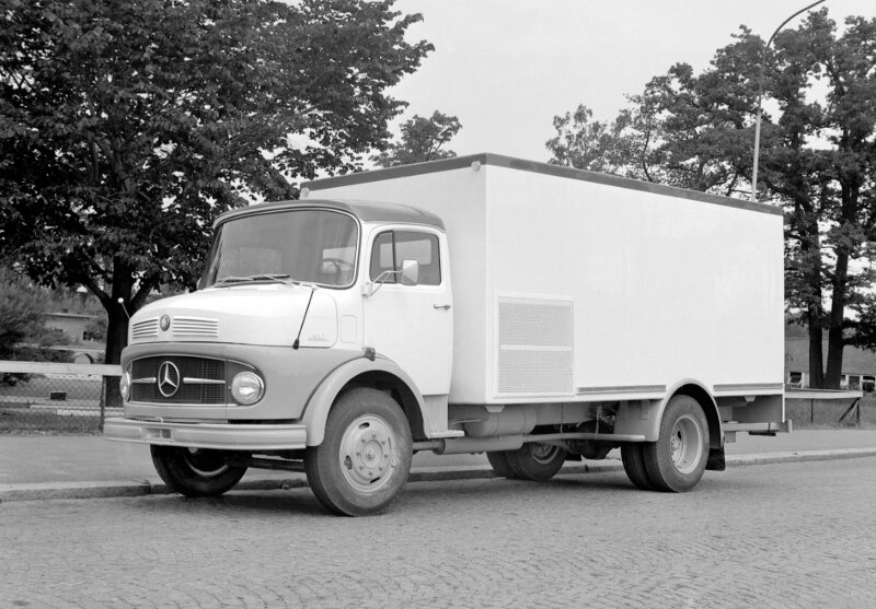 Mercedes-Benz L911